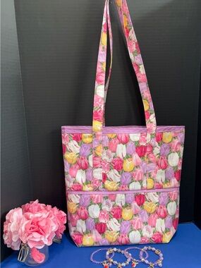 SPRINGTIME TULIPS QUILTED TOTE BAG W/PURPLE GLASS BEAD BRACELETS & CHARMS 4PC